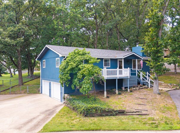 1704 Dogwood Lane, Grove, OK 74344