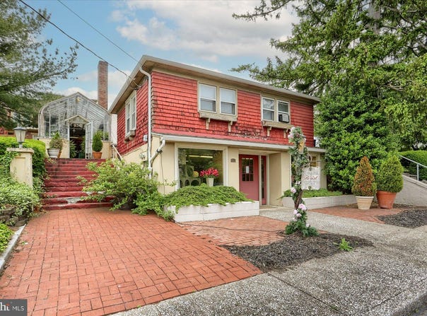 647 S 29TH STREET, HARRISBURG, PA 17111