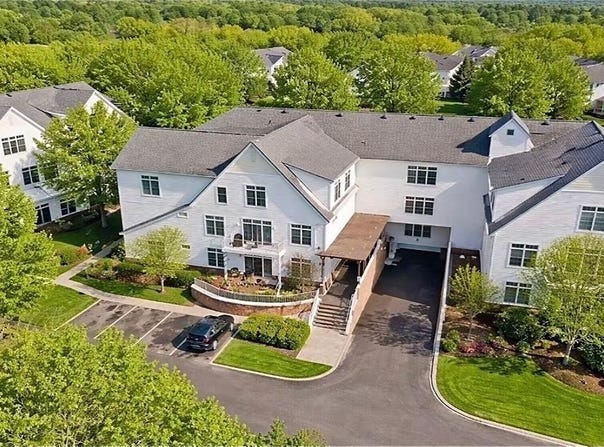 2150 Old School Road, Mound, MN 55364