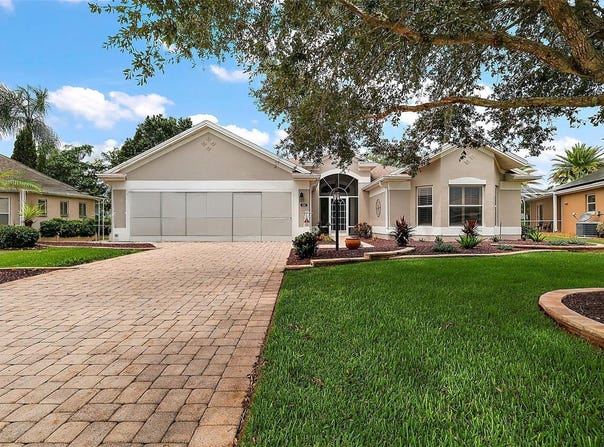 1218 CAMERO Drive, LADY LAKE, FL 32159