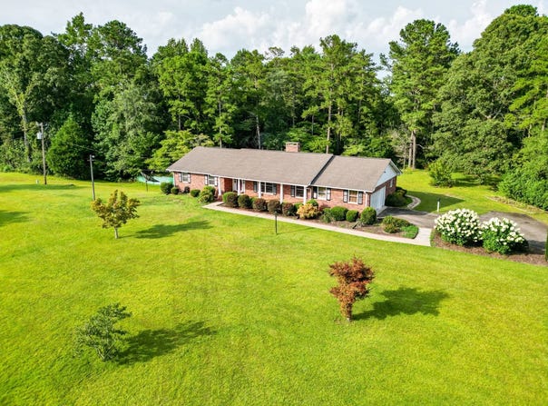 6719 West Pont Road, Lagrange, GA 30240