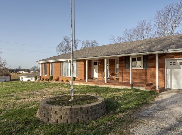 4041 S Farm Road 107, Brookline, MO 65619