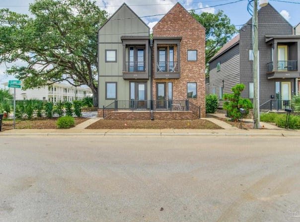 379 S Clubbs St, Pensacola, FL 32502