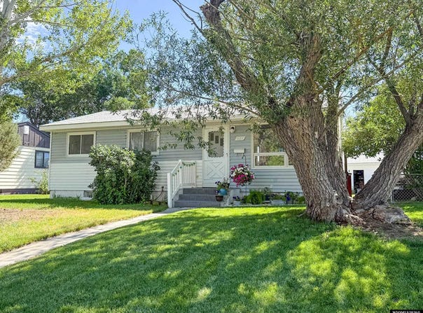 521 N 16th E, Riverton, WY 82501