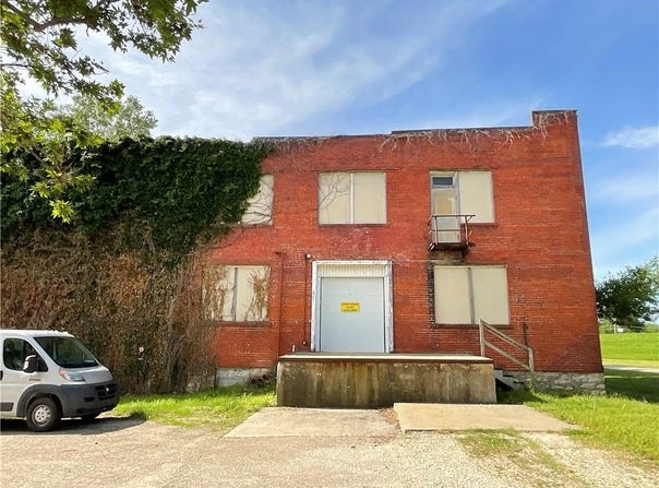 122 Tecumseh Street, Ottawa, KS 66067