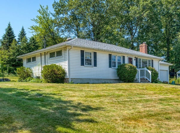 70 Dogwood Lane, Bristol, CT 06010