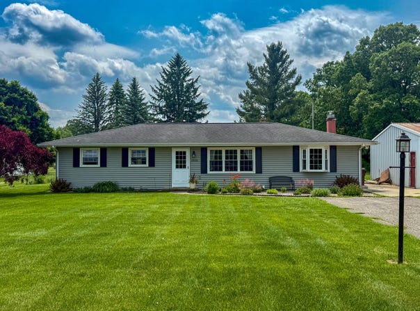 15030 N A Drive N, Marshall, MI 49068