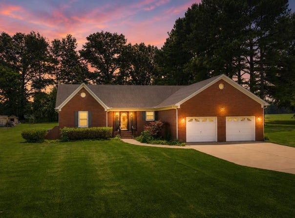 171 BRIERHEDGE Rd, Covington, TN 38019