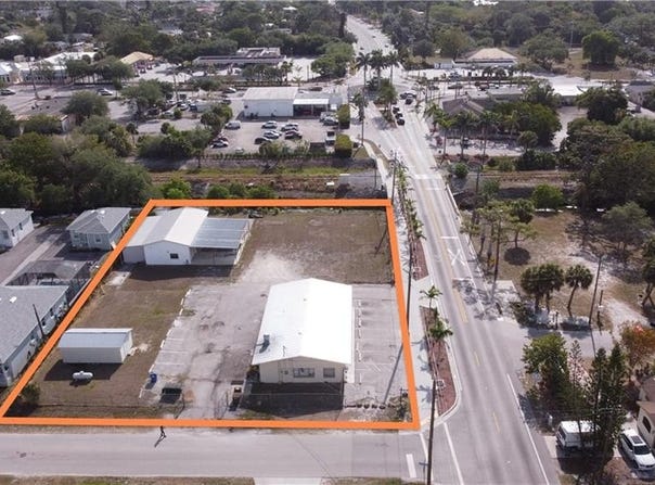 10401 W Terry, BONITA SPRINGS, FL 34135