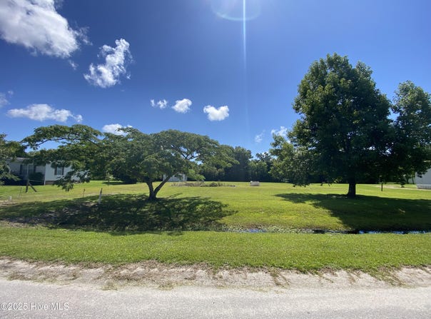 237 Summerplace Drive, Gloucester, NC 28528
