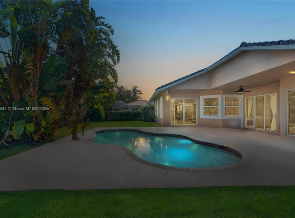 11257 NW 51st St, Coral Springs, FL 33076