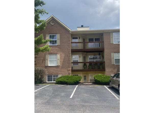 10 Meadow Lane, Highland Heights, KY 41076