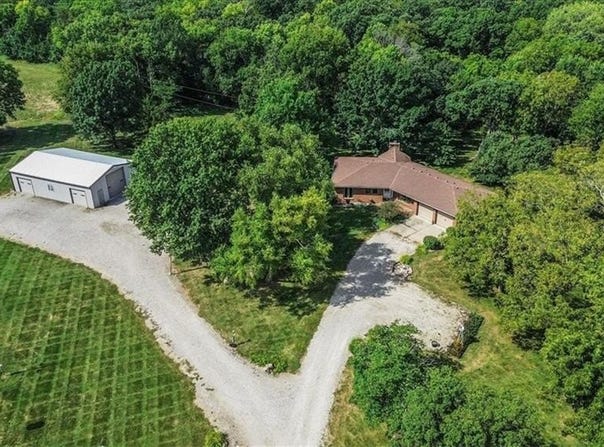23776 Clare Road, Paola, KS 66071