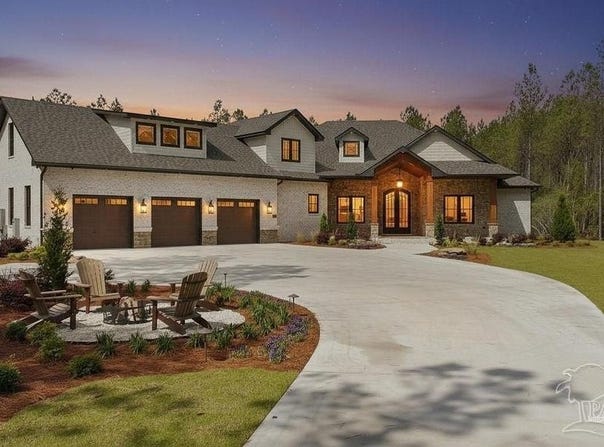 9325 Naturewalk Dr, Jay, FL 32565