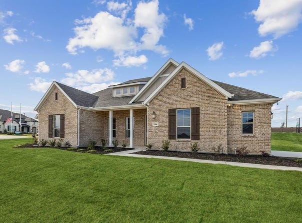 164 Swan Lake Drive, Waxahachie, TX 75165