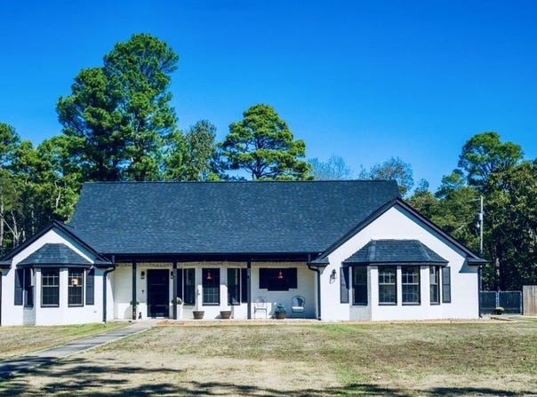 2308 Midland Drive, Mena, AR 71953