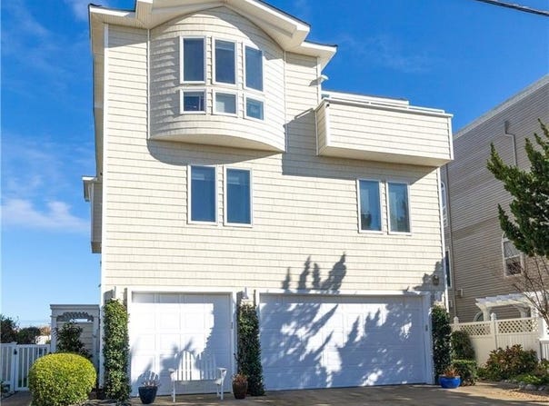 838 S Atlantic Avenue, Virginia Beach, VA 23451