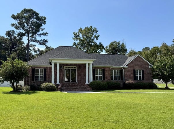 134 Foxworth Trail, Nashville, GA 31639