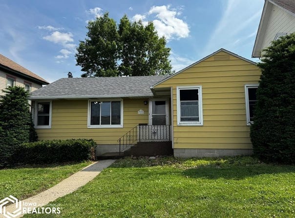 724 1St Street, Webster City, IA 50595