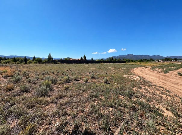 Camino de Corazon, Ranchos de Taos, NM 87557