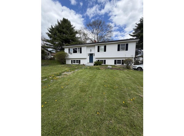 25 Clearview Avenue, Waterville, ME 04901