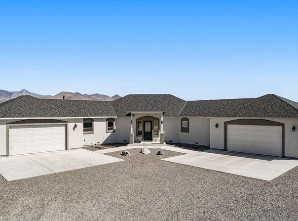 28 River Vista Drive, Dayton, NV 89403
