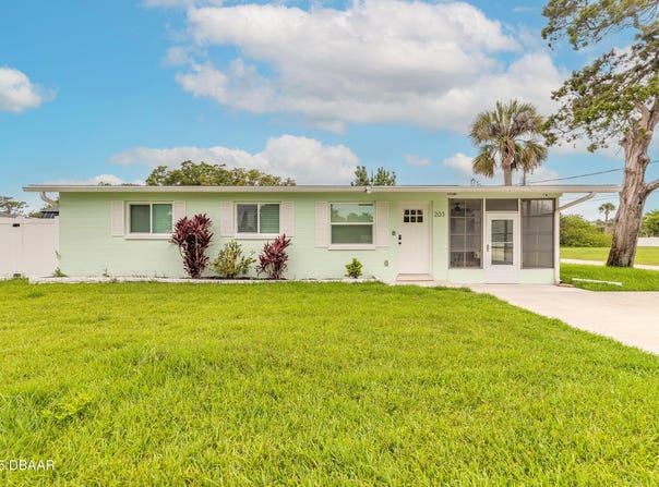 203 Fox Place, Port Orange, FL 32127