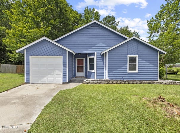 1104 Calico Court, Jacksonville, NC 28546