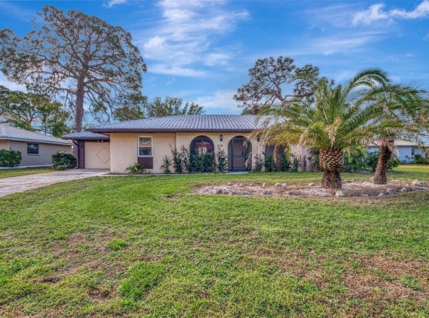 519 RUBENS DRIVE, NOKOMIS, FL 34275