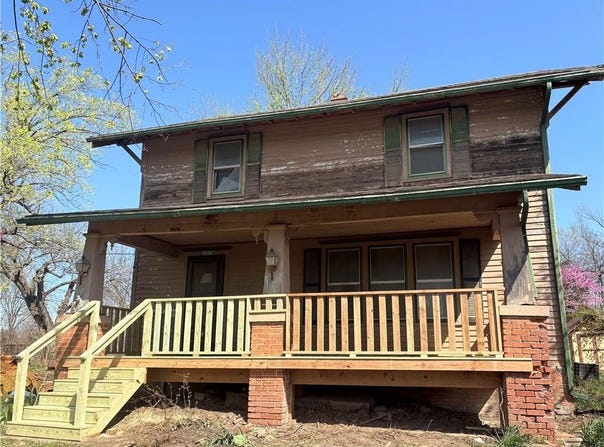 305 E 8th Street, Wellsville, KS 66092