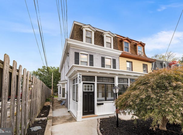 209 HARRY Street, CONSHOHOCKEN, PA 19428
