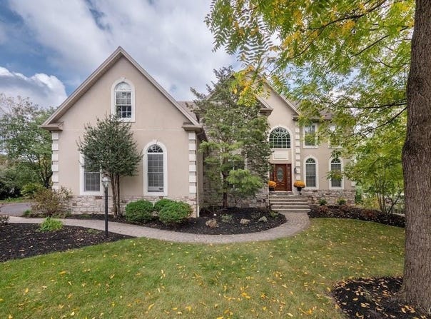1643 Woodfield Drive, Lower Saucon Twp, PA 18015