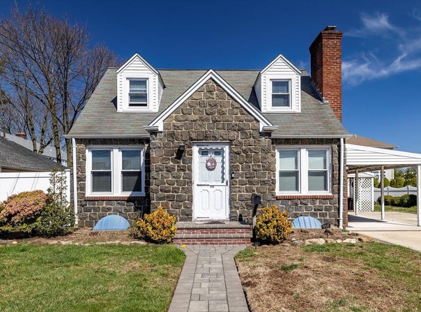 343 Gates Avenue, East Meadow, NY 11554