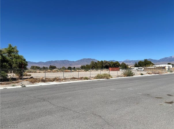 766 E Makenna Rain Drive, Pahrump, NV 89048