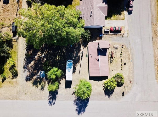 747 W 2nd N, St Anthony, ID 83445