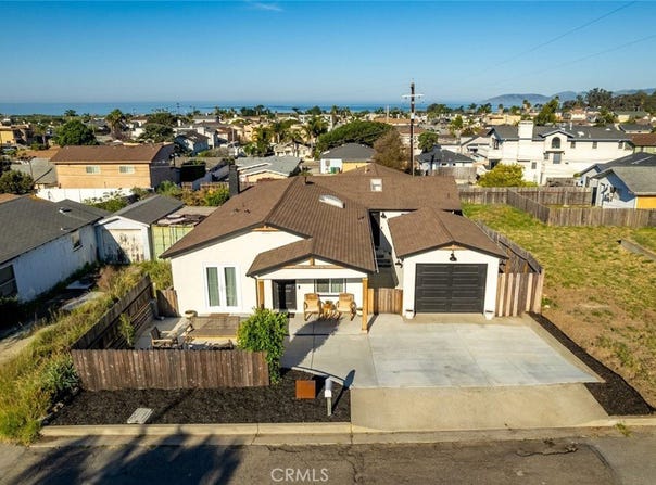 363 N 5th St, Grover Beach, CA 93433