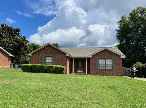 132 AZALEA Drive, Millbrook, AL 36054