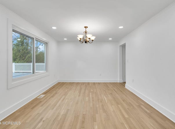 11 Afton Road, Jackson, NJ 08527
