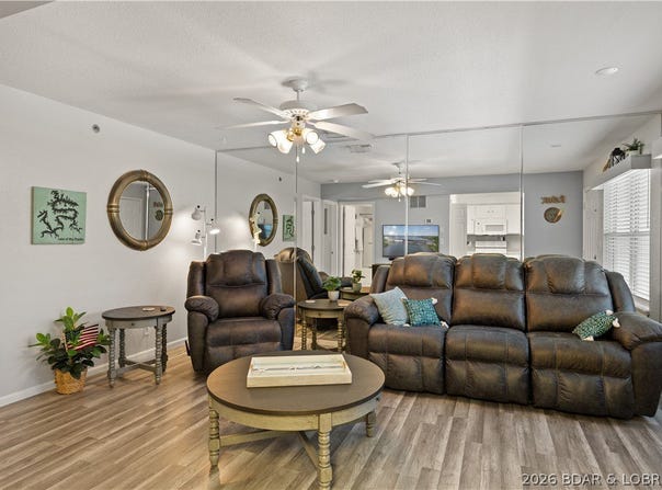 40 Lighthouse Road, Lake Ozark, MO 65049