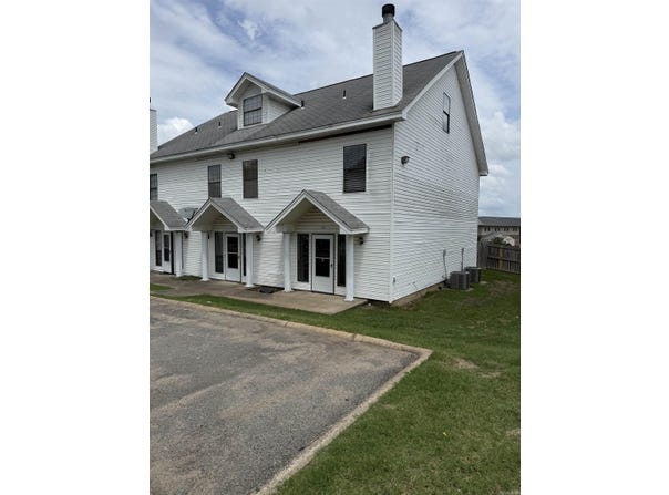 22 Edgehill Cove, Maumelle, AR 72113