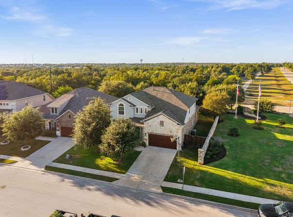 104 Cross Timbers Dr, Georgetown, TX 78628