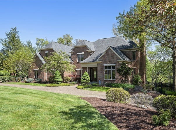 3702 Millstone Ct, Murrysville, PA 15668