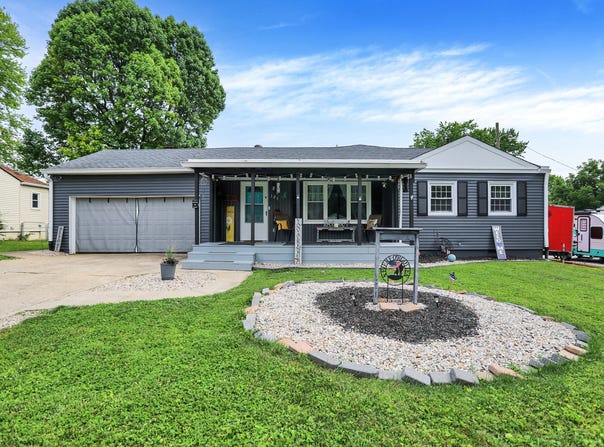 121 Ursal Lane, Greenwood, IN 46143