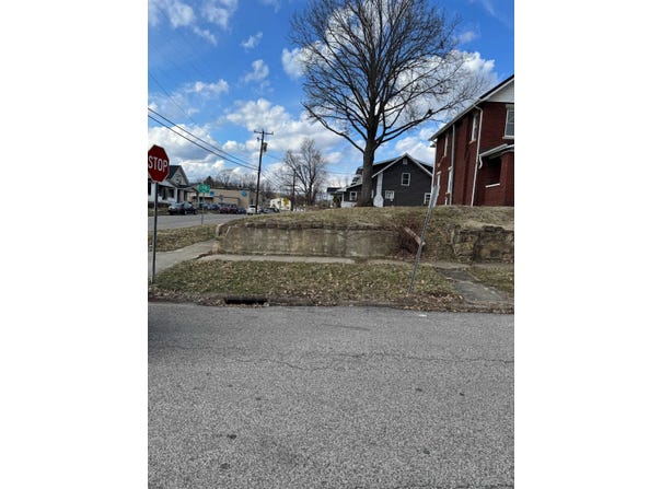 2602 4th Ave, Huntington, WV 25702