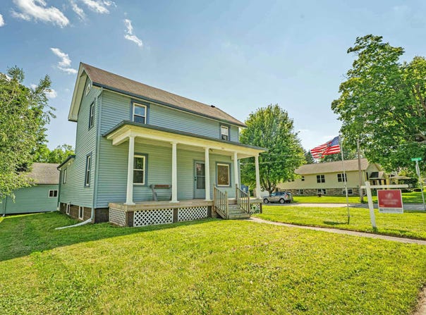 491 FULLER Street, Columbus, WI 53925