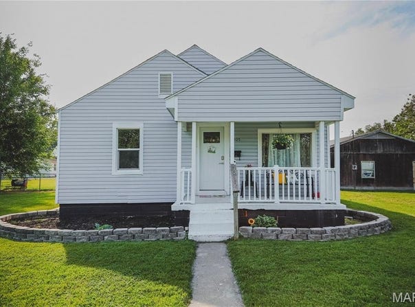 307 N 3rd Street, Chaffee, MO 63740