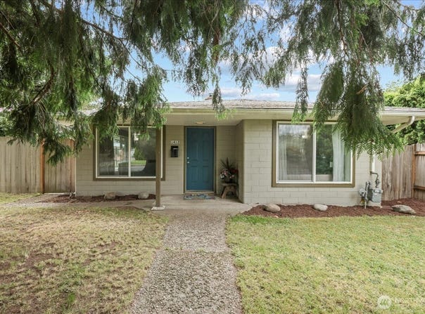1412 McMillan Avenue, Sumner, WA 98390