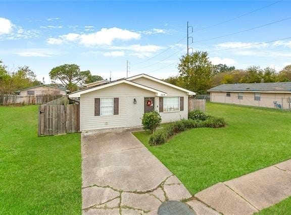7678 SHOREWOOD Boulevard, New Orleans, LA 70128
