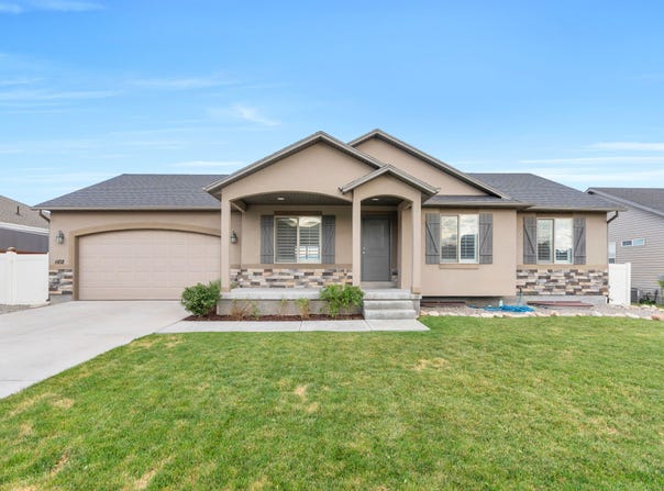 1102 S 1050 W, Tooele, UT 84074