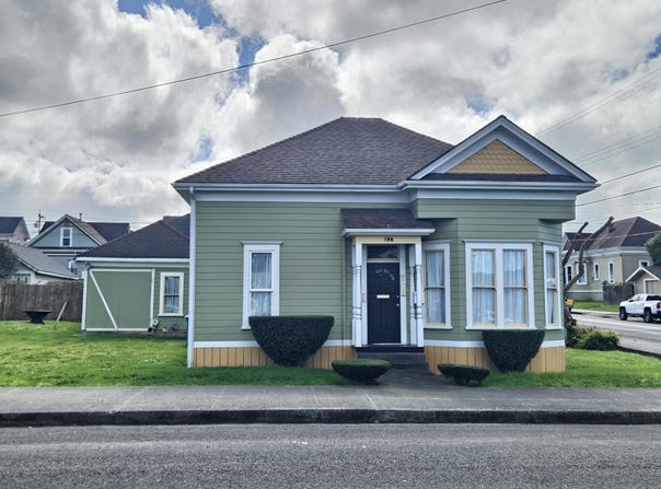 135 W Simpson Street, Eureka, CA 95501